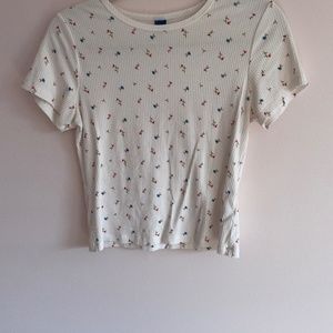 Cream crop top with flowers